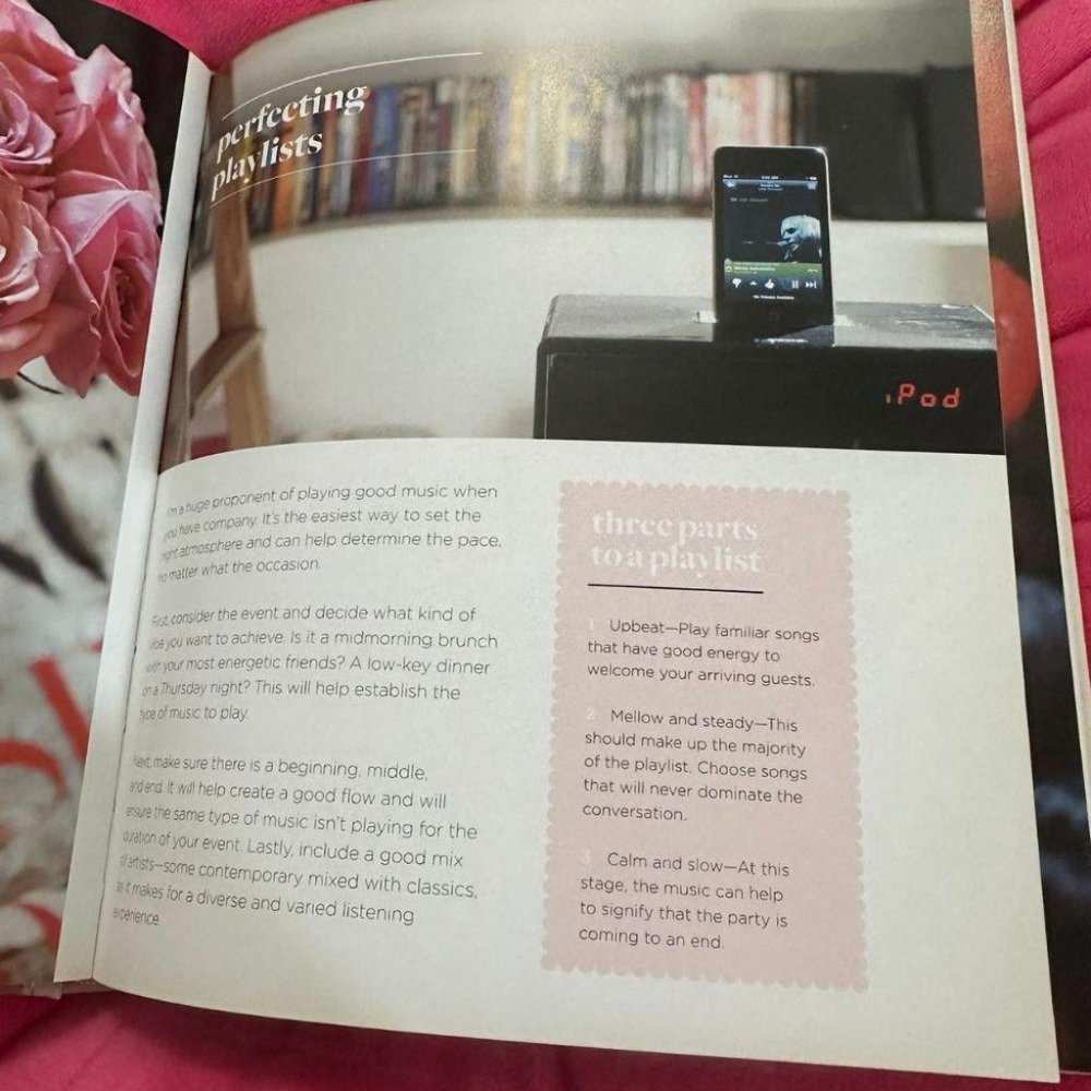 CUPCAKES & CASHMERE BOOK - Picture 7 of 8